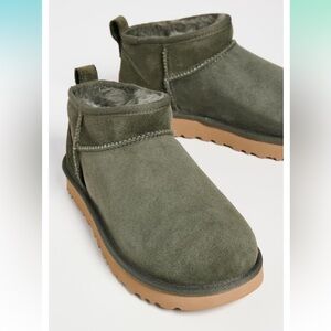 UGG Ultra Mini Boot in Green